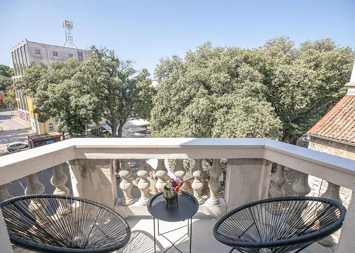 Deluxe Antonio * Πούλα