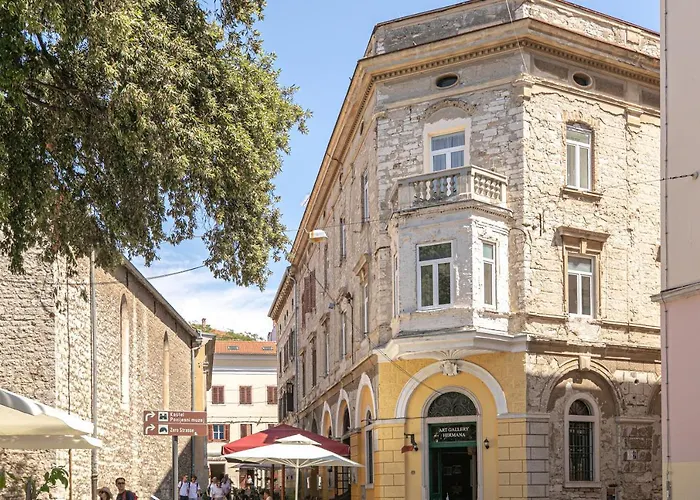 Deluxe Antonio Πούλα