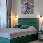 Deluxe Antonio דירה *