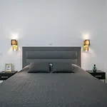 Deluxe Antonio דירה