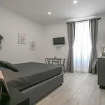 Deluxe Antonio דירה