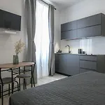 Deluxe Antonio *