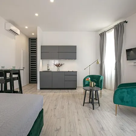 Deluxe Antonio Appartamento Pola