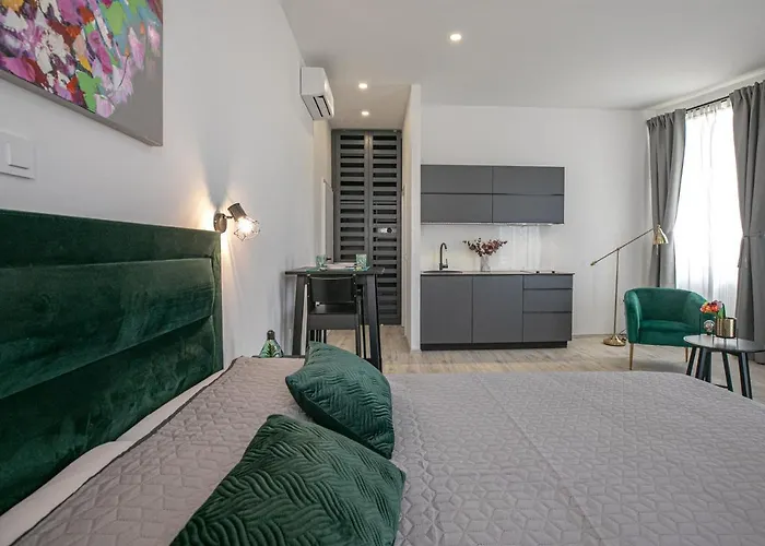 Deluxe Antonio * 普拉