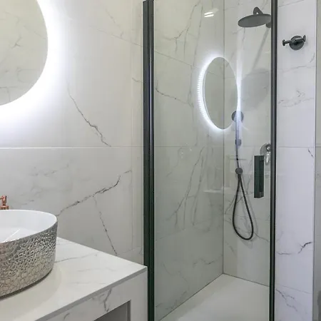 Deluxe Antonio Apartman Póla